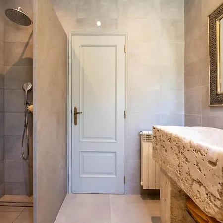 فيلة Bedroom In A Villa, *