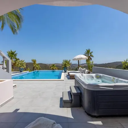 Bedroom In A Villa, 빌라 부덴스